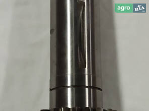 Вал-шестерня редуктора реверсу