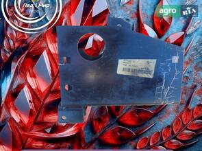 Кронштейн 87036733 до комбайна New Holland