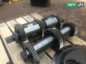 Трансмісія Кейс 310. Запчастини CASE 310 є все!! 282726A1 Вал КПП