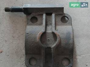 05.032.21.68 Опорна пластина ресори права Україна