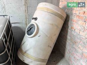 Бочка пластикова 550 літрова. Під рідкий міндобрива