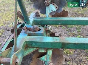 Стійка до борони