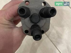 Плунжерна пара до трактора