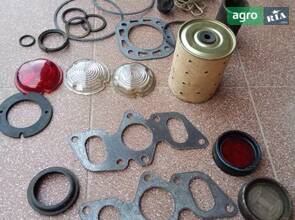 Продам цілий комплект тракторних запчастин.