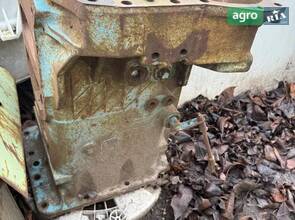 Корпус проміжутки МТЗ 80