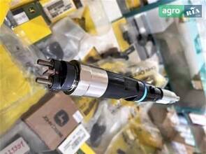 Форсунка двигуна RE524361 John Deere (Оригінал)