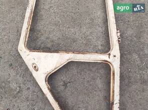 Двері праві на трактор ЮМЗ