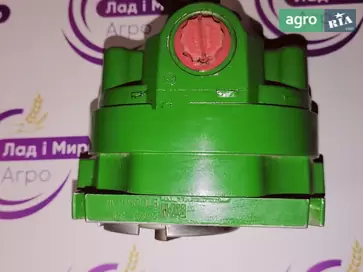 Гідравлічний насос AH214320 до комбайна John Deere - фото