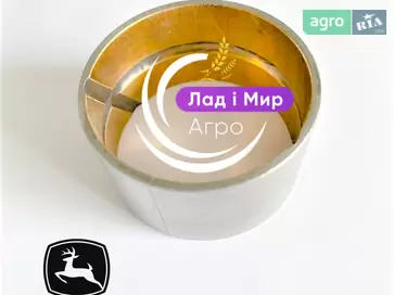 Втулка R104738 до трактора John Deere - фото