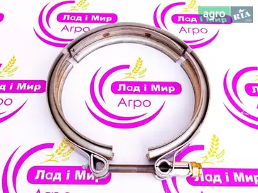 Скоба RE540348 до оприскувача John Deere - фото