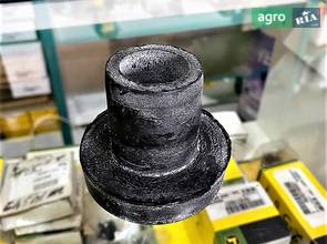 Подушка опора двигуна T129538 до трактора John Deere