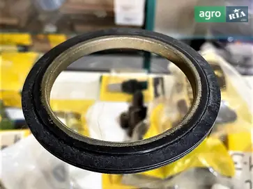 Сальник AN281241 до сівалки John Deere - фото