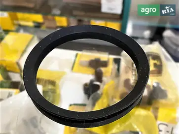 Сальник A82596 до сівалки John Deere - фото