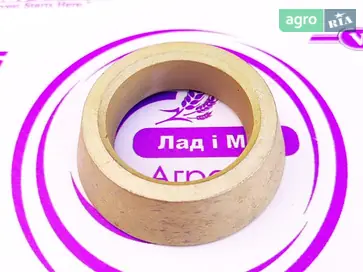 Втулка N317983 до оприскувача John Deere - фото