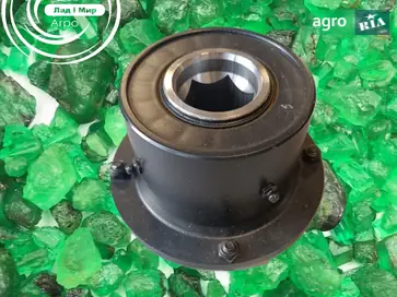 Муфта KXE10109 до жниварки John Deere - фото