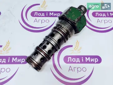 Лапа RE210860 до трактора John Deere - фото