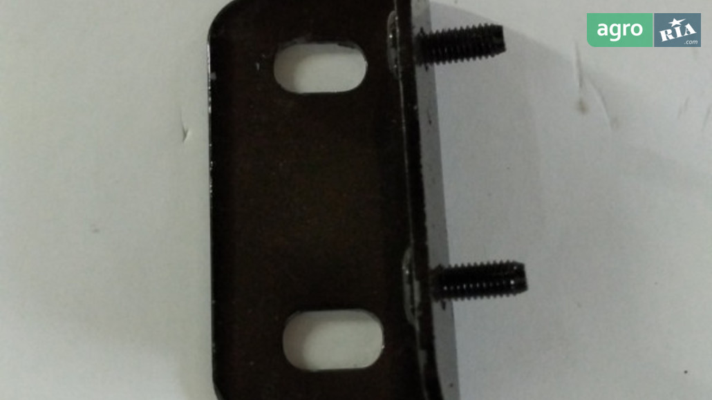 Кронштейн LG1304.45.017FG до трактора YTO - фото 1