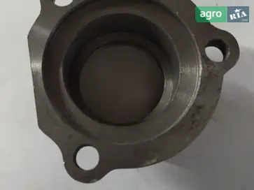Корпус подшипника SK244.37.161 для трактора YTO - фото