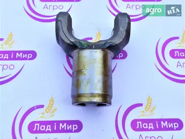 Вилка карданного валу RE58639 до трактора John Deere - фото