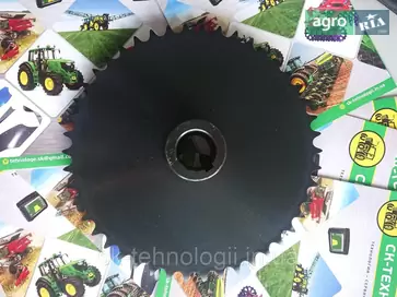 Звездочка AH125080 для трактора John Deere - фото