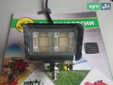 Фара до трактора John Deere - фото