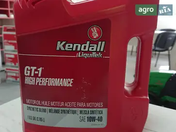 Моторна олива - фото