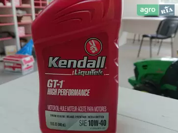 Моторна олива - фото