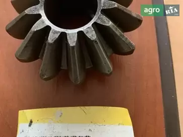 Коническая шестерня H137215, H75406, H82988 для комбайна John Deere - фото