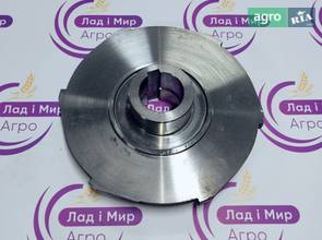 Фланец редуктора 28286166 для комбайна New Holland