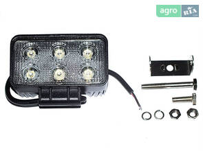 Фара LED прямокутна 18W, 6 ламп, 110*114,5 мм, вузький промінь 12/24В (пр-во Юбана) 453701045