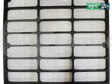 Решітка капота 80-8401070 до трактора МТЗ - фото