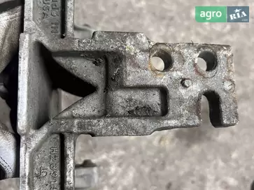 Опора H239153 до John Deere - фото