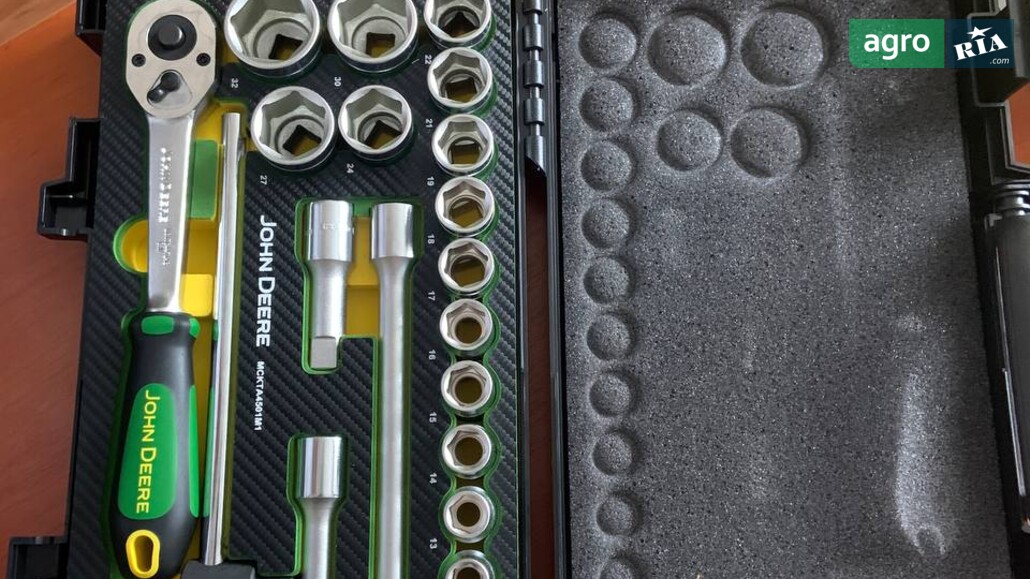  John Deere   - фото 1