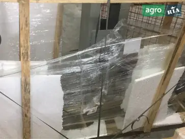 Стекло TL5060, TL105 для трактора New Holland TL5060 - фото