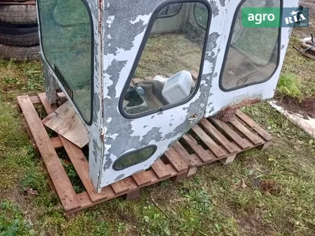 Кабіна до трактора ХТЗ Т-25 - фото