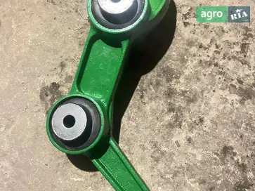 Важіль AXE12318 (AH231502) до комбайна John Deere - фото