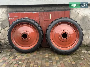 Колесо до трактора ЮМЗ - фото