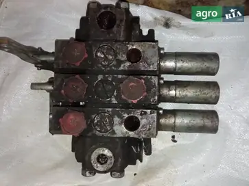 Розподільник до трактора - фото