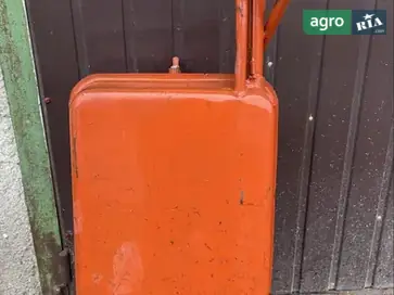 Паливний бак до трактора - фото
