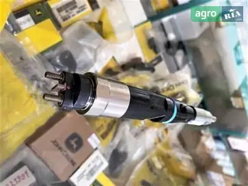 Паливна форсунка RE524361 до John Deere - фото