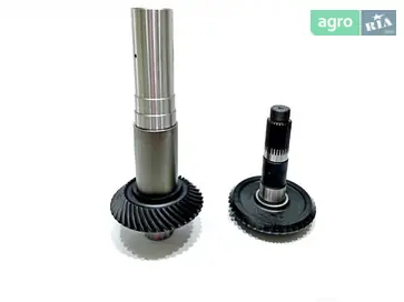 Вал-шестерня AH125243 до комбайна John Deere - фото