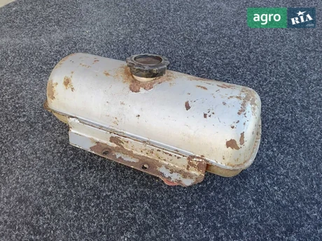 Топливный бак - фото