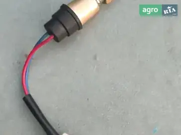 Выключатель сигнала тормоза для минитрактора - фото