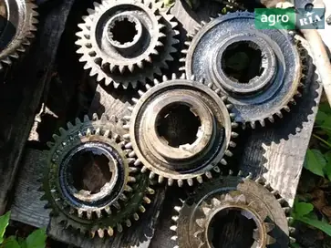 Шестерня до трактора ЛТЗ Т-40 - фото