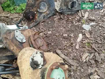 Бортовая в сборе для трактора ЛТЗ Т-40 - фото