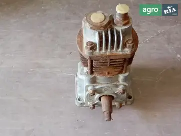 Компресор до трактора ЮМЗ - фото