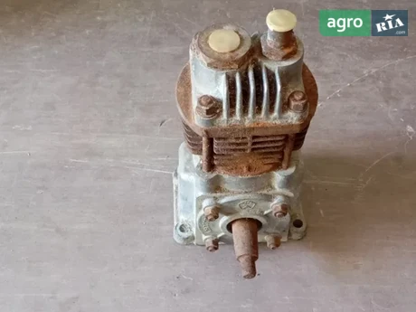 Компресор до трактора ЮМЗ - фото