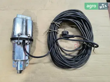 Водяний насос - фото