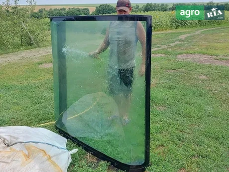 Лобове скло до комбайна Claas Lexion - фото