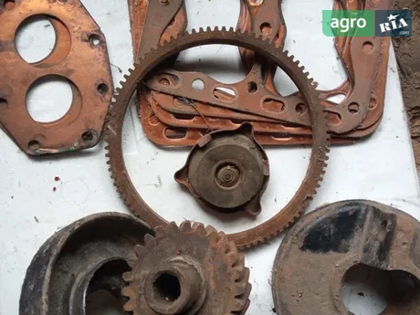 Розбірка до трактора - фото